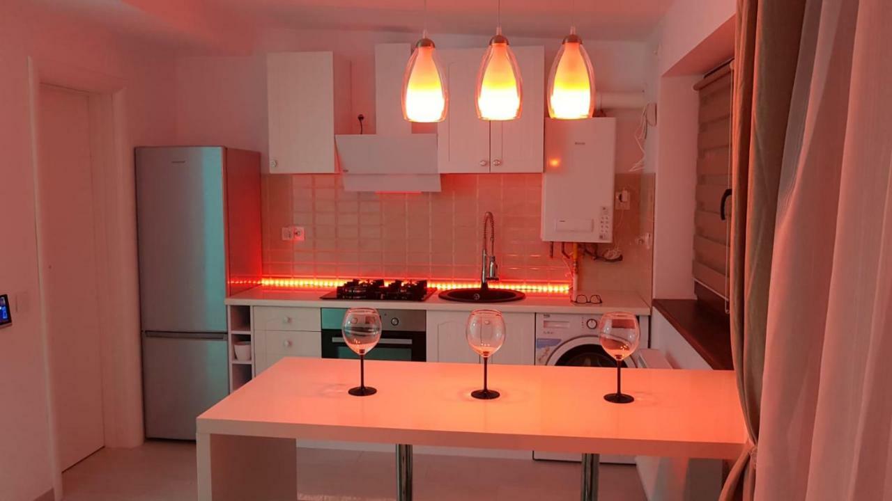 Smart Home Lux Iasi Exteriör bild